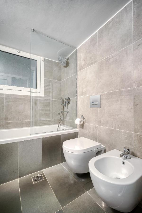 Bright Spacious Luxury Apartment In Prime Central Atina Dış mekan fotoğraf