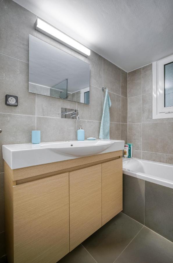 Bright Spacious Luxury Apartment In Prime Central Atina Dış mekan fotoğraf
